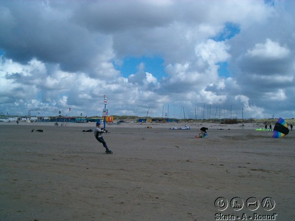 Strandsport Beachsport Outdoor activiteiten Kiteskaten (14).jpg
