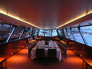 Bedrijfsuitjes Parijs boottocht privé dinner cruise seine (14).JPG