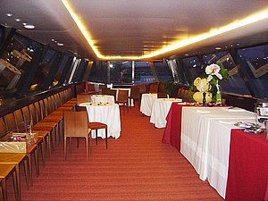 Bedrijfsuitjes Parijs boottocht privé dinner cruise seine (28).jpg