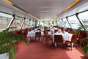 Bedrijfsuitjes Parijs boottocht privé dinner cruise seine (34).JPG