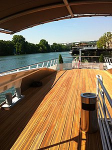 Bedrijfsuitjes Parijs boottocht privé dinner cruise seine (39).JPG