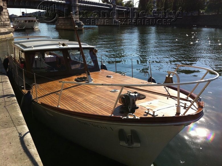 Huur kleine boot privegebruik op de Seine in Parijs Lex and the City  (11).jpg