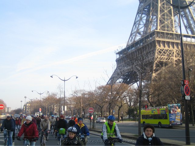 Bedrijfsuitje Fietsen in Parijs Sportief uitje Bike-A-Round 13-1-2006 A-Round (104).jpg