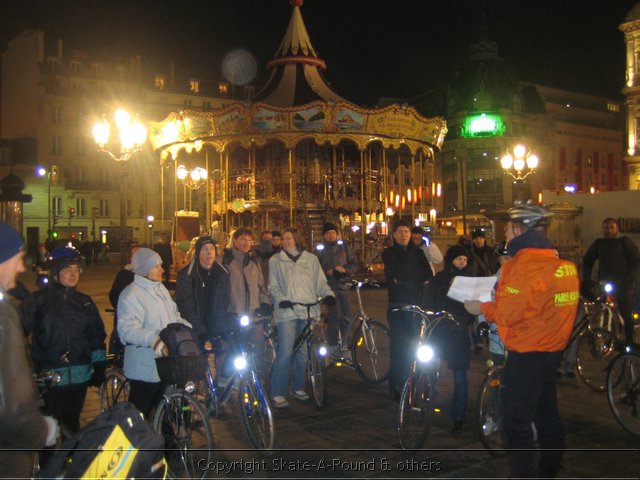 Bedrijfsuitje Fietsen in Parijs Sportief uitje Bike-A-Round 13-1-2006 A-Round (31).jpg
