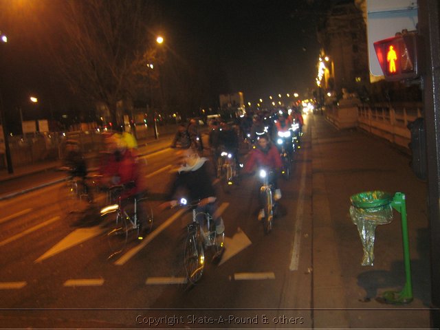 Bedrijfsuitje Fietsen in Parijs Sportief uitje Bike-A-Round 13-1-2006 A-Round (35).jpg