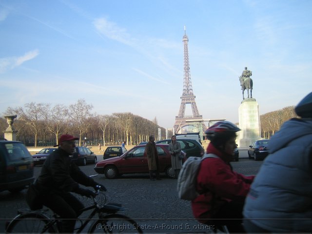 Bedrijfsuitje Fietsen in Parijs Sportief uitje Bike-A-Round 13-1-2006 A-Round (4).jpg