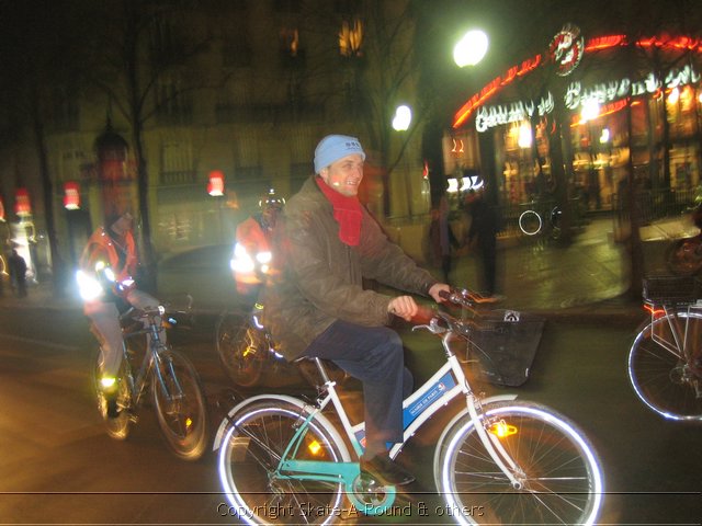 Bedrijfsuitje Fietsen in Parijs Sportief uitje Bike-A-Round 13-1-2006 A-Round (40).jpg