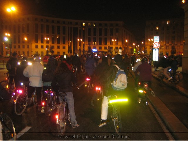 Bedrijfsuitje Fietsen in Parijs Sportief uitje Bike-A-Round 13-1-2006 A-Round (41).jpg