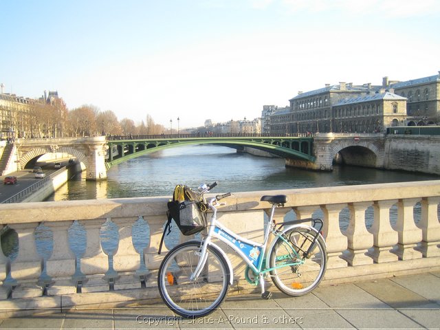 Bedrijfsuitje Fietsen in Parijs Sportief uitje Bike-A-Round 13-1-2006 A-Round (75).jpg