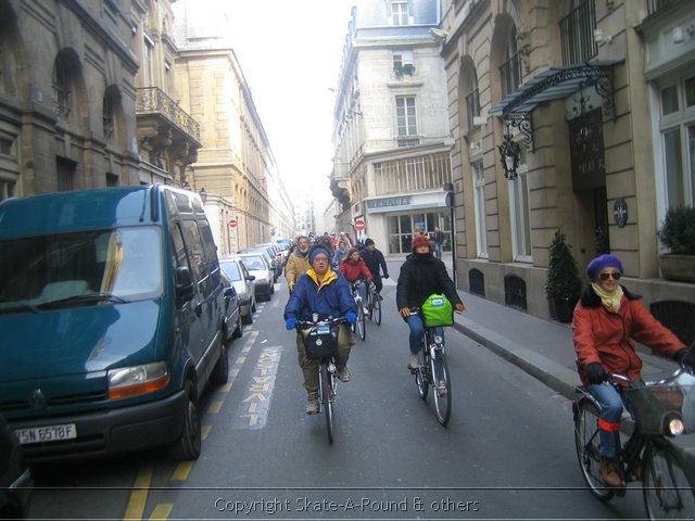 Bedrijfsuitje Fietsen in Parijs Sportief uitje Bike-A-Round 13-1-2006 A-Round (82).jpg