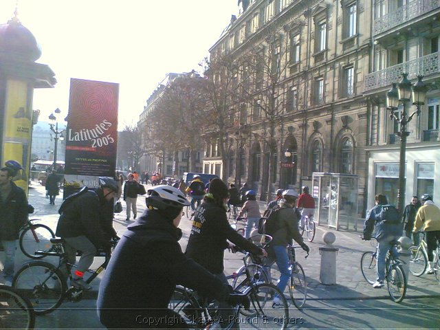 Soleil en hiver fietsen in parijs op 15012006.jpg