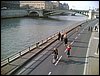 Fietsen in parijs op 15012006 quel pont svp.jpg