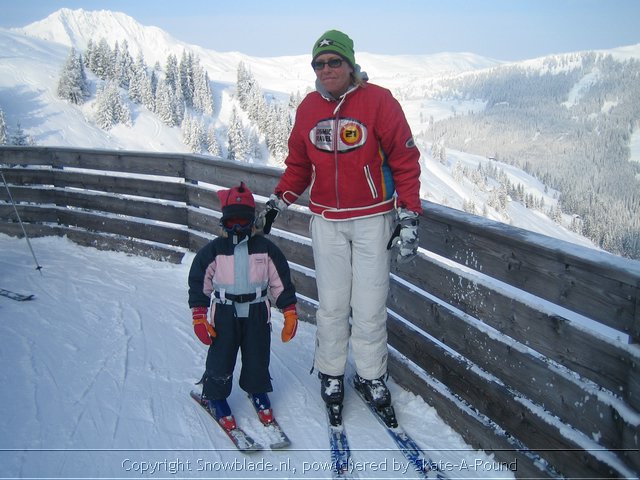 Wintersport vakantie alleengaanden - Carve-A-Round Yearly - foto's kerst 2005 (81).jpg