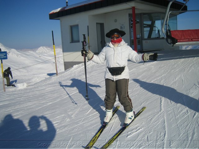 Wintersport vakantie alleengaanden - Carve-A-Round Yearly - foto's kerst 2005 (93).jpg