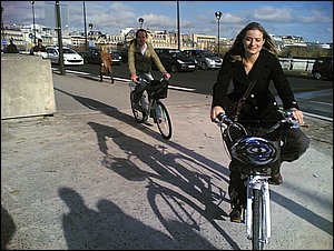 Comany Outing Biking Paris Novartis Pharma (14).jpg