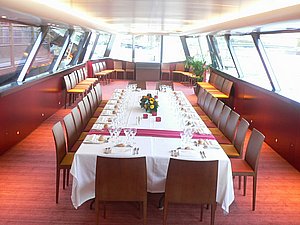 Bedrijfsuitjes Parijs boottocht privé dinner cruise seine (16).JPG