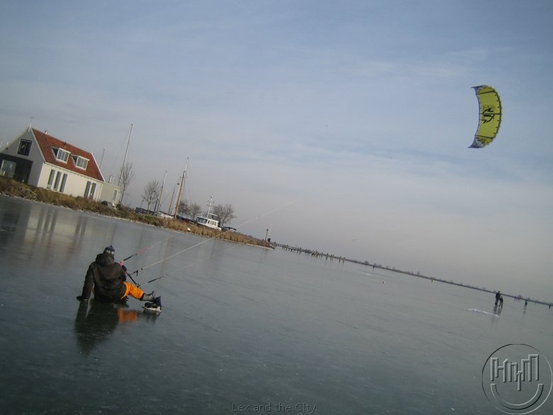 Kite schaatsen bij Durgerdam; 11 janauri 2009