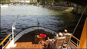 Rondvaart prive luxe jacht Parijs Seine  (5).jpg