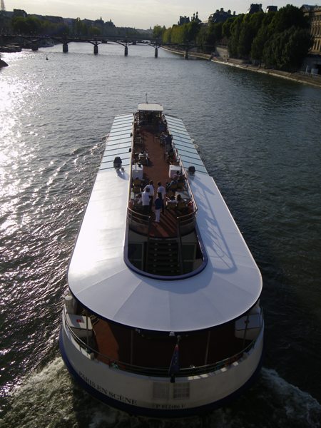Dakterras boot op de Seine voor groepen met champagne | Arrangement in Parijs