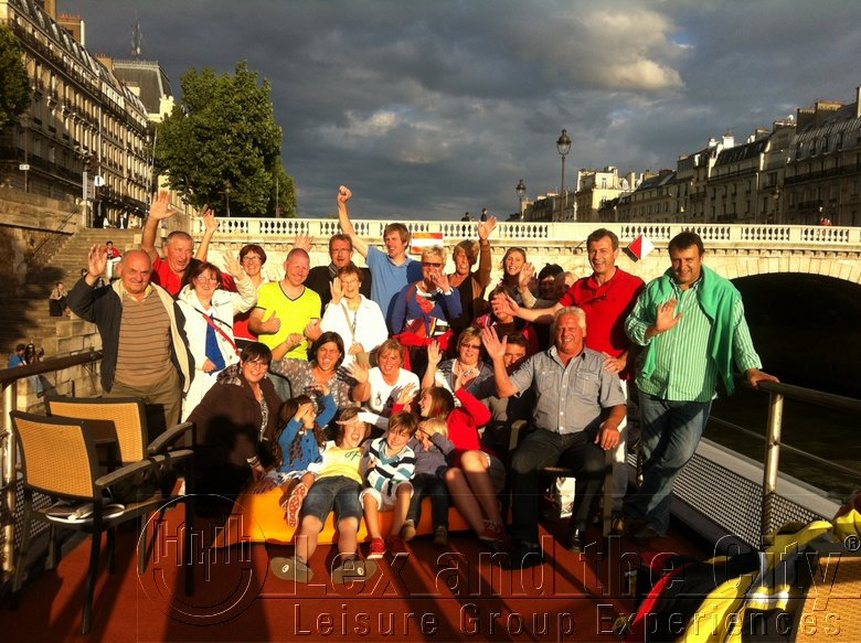 Uitstapje Parijs - Borrelboot op Seine met groep