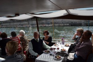 Boottocht met eten op de Seine in Parijs, privé en niet privé, ook exlcusief