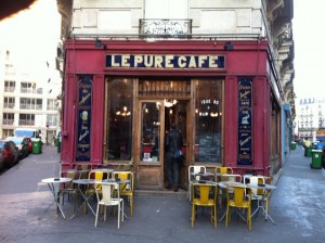 Shooting in Parijs, locatie café