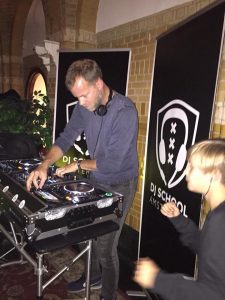 Olivier Meijs vertelt de story van DJ School Amsterdam