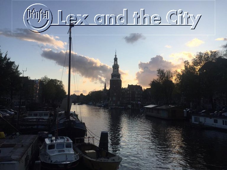Zicht op maritiem Amsterdam tijdens een privé stadstour met Lex and the City