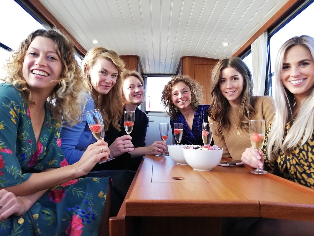 tailor-made amsterdam experience on the canals with Lex and the City custom tours.
