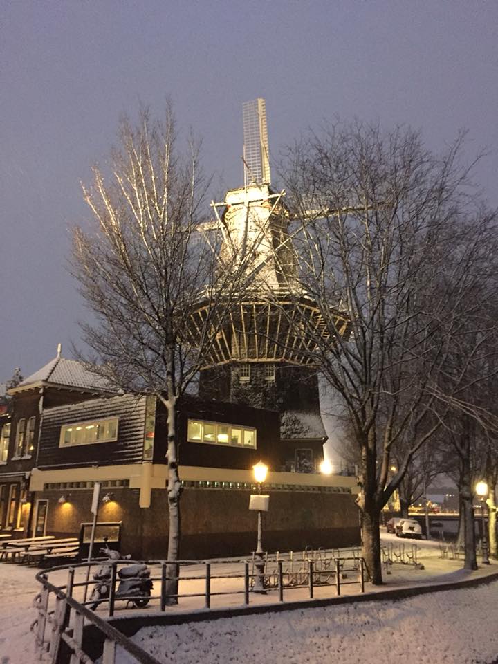 Windmill of Amsterdam East "de Gooyer" in the snow - Great surroundings for corporate activity Amsterdam - picture by Lex and the City tours