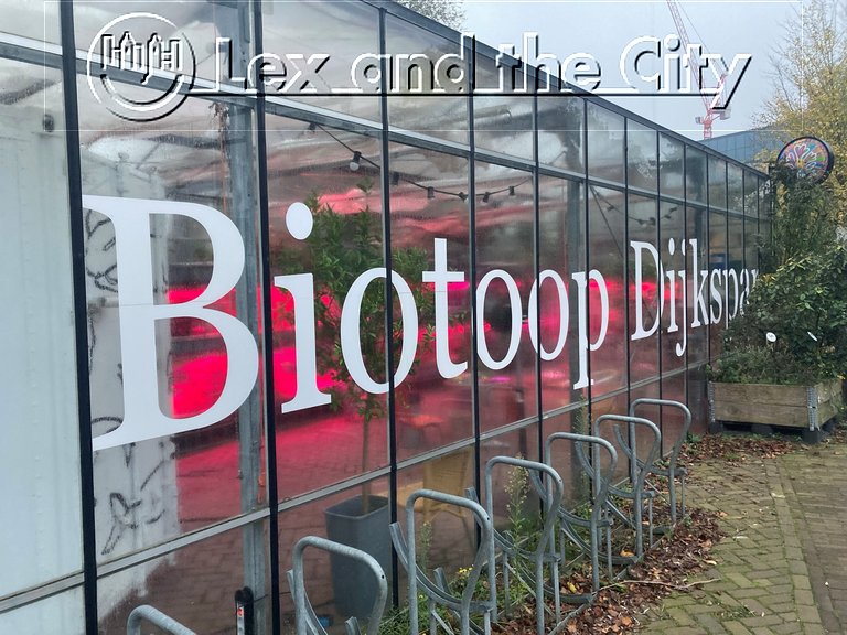 Biotoop Dijkspark bij Mediamatic - Tijdens een duurzame groene fietsrondleiding.