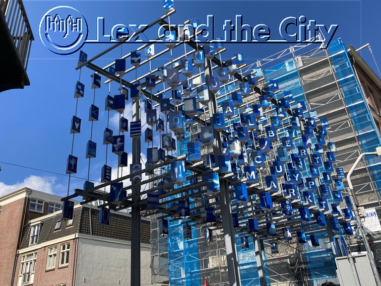 Entree Albert Cuypstraat - Lex and the City neemt je mee op bijvoorbeeld de step.