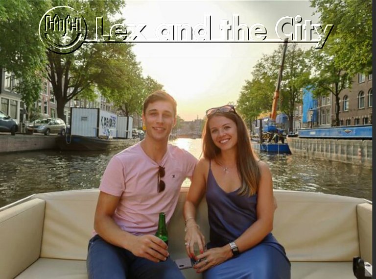 Ten huwelijk vragen op een duurzame elektrische boot in Amsterdam met Lex and the City