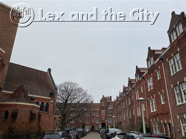 Linnaeushof in de Watergraafsmeer - Hofje in Amsterdam Oost - Lex and the City tour-organisatie
